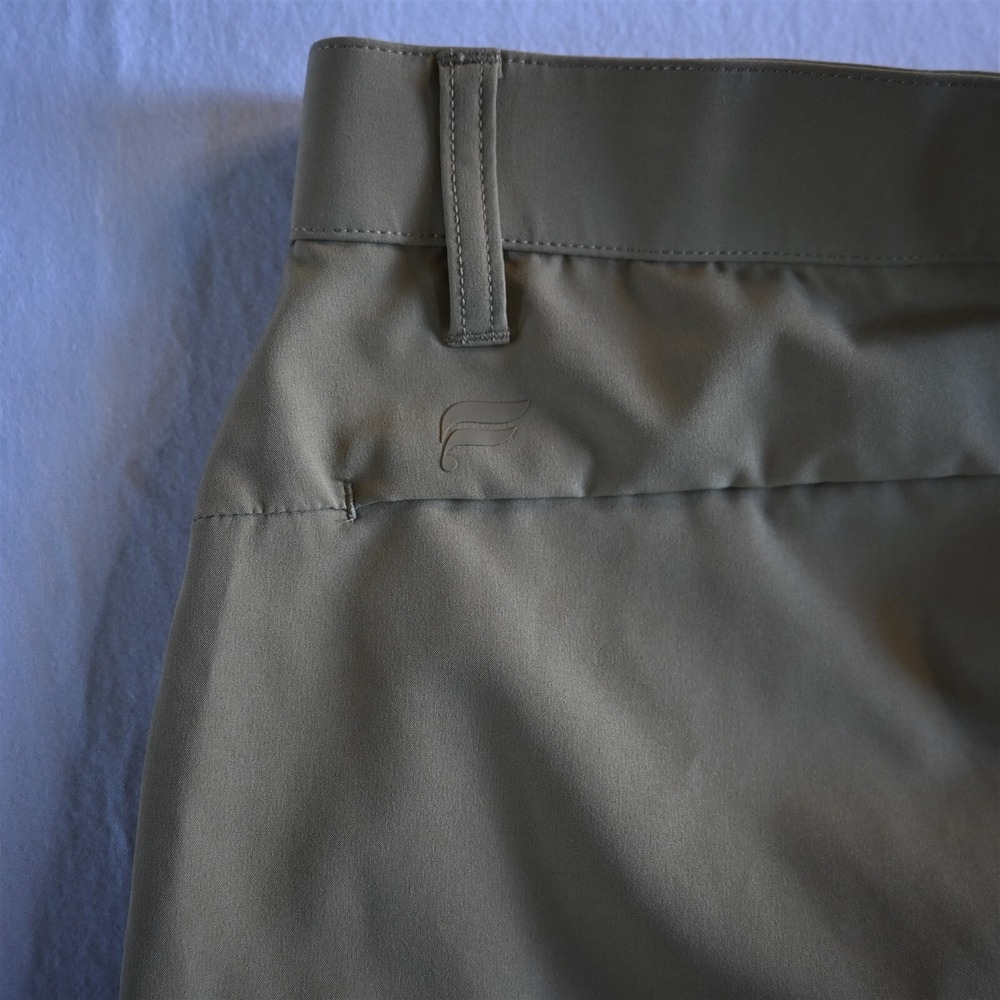 Fabletics 32x8" Khaki The Only Performance‎ Golf Mens Shorts - Picture 4 of 10